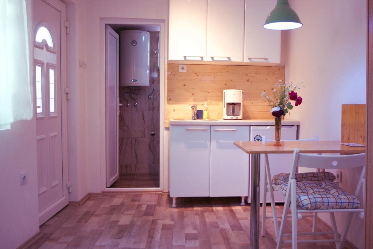 Universe Rooms & Apartments Скоп'є Екстер'єр фото